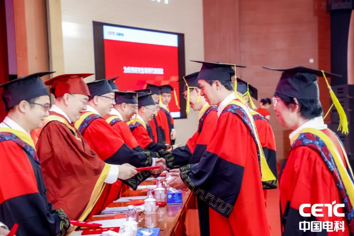 畢業(yè)典禮3 畢業(yè)典禮3